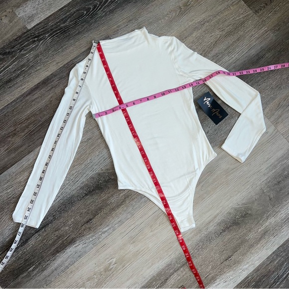 NWT NanaMacs mock neck long sleeve bodysuit - Picture 5 of 6